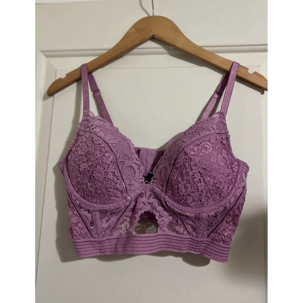 Victoria's Secret Very Sexy Lined Plunge Purple Lavender Lace Bra Coquette